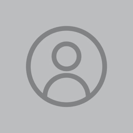 Marcador de posición para el miembro del personal Cindy Costello de ID_fd2d0313a660